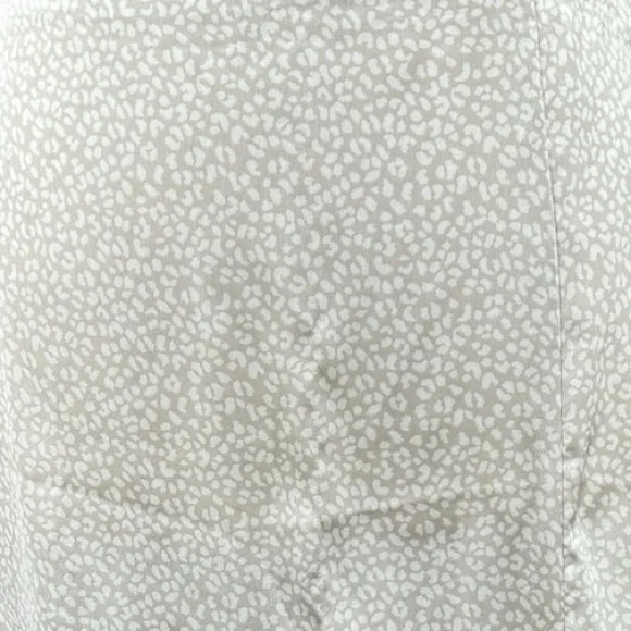 Abercrombie & Fitch midi skirt with high split in animal print Size Small - Picture 4 of 4